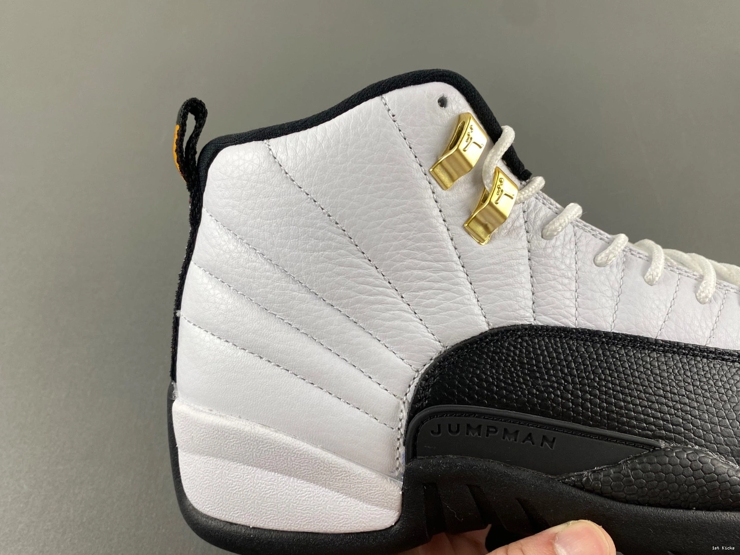 12 (2018) Jordan 130690-125 Taxi - Retro 0428